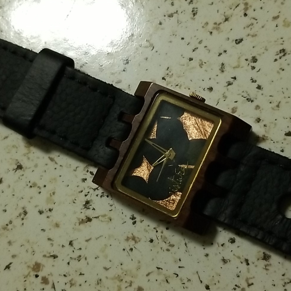 Misturia wood and gold leaf watch